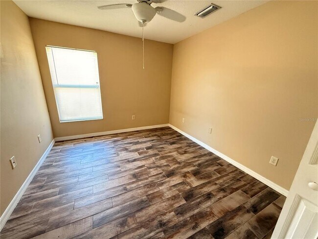 Building Photo - 8006 N 10th St