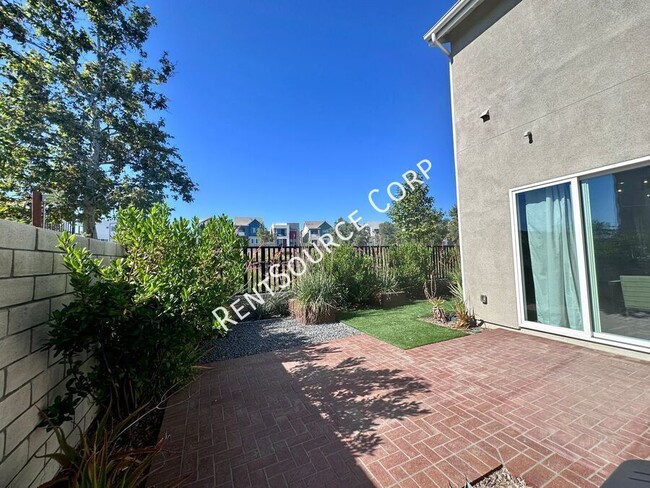 Building Photo - 27124 Observation Ct