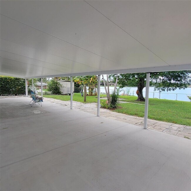 Building Photo - 1211 NW 87th Way