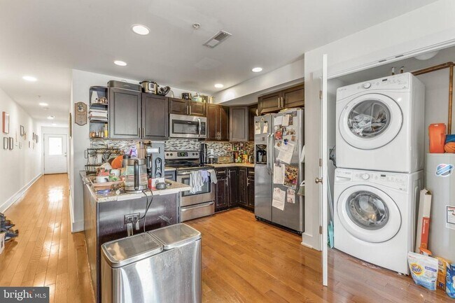 Building Photo - 1228 N 25th St