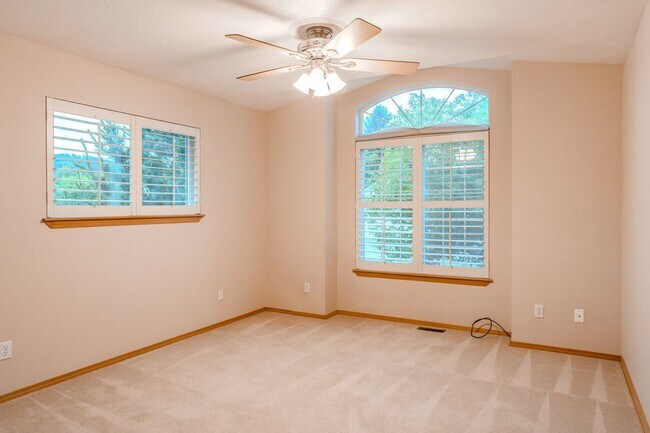 Building Photo - 217 Coho Rd