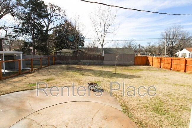 Building Photo - 5502 S Owasso Ave