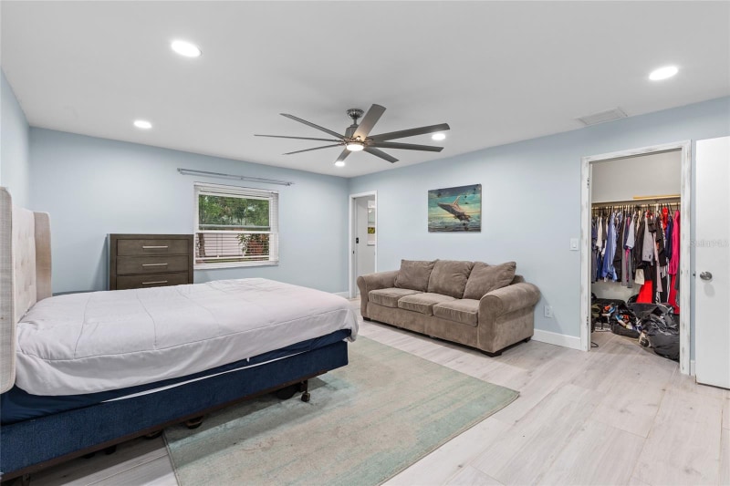 Building Photo - 120 43rd St NW