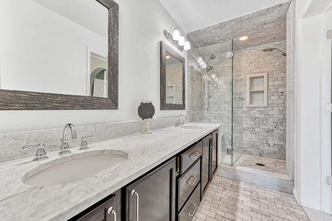 Building Photo - 10566 Cherrybrook Cir