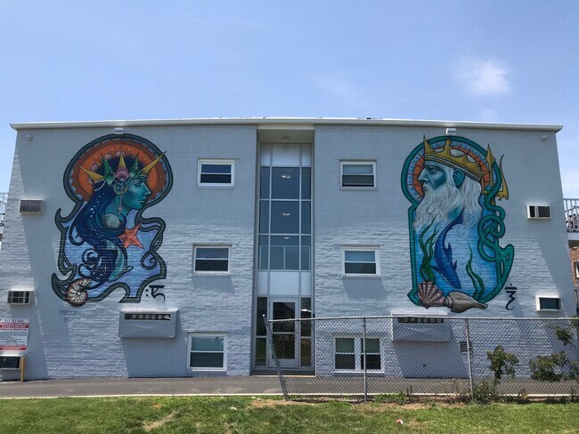 Building Photo - 211 1st Ave