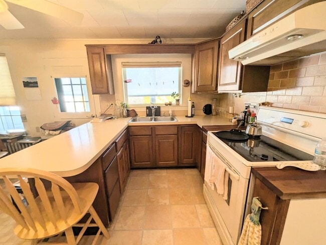 Building Photo - 1573 US-5