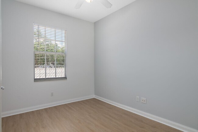 Building Photo - 28608 Alessandria Cir