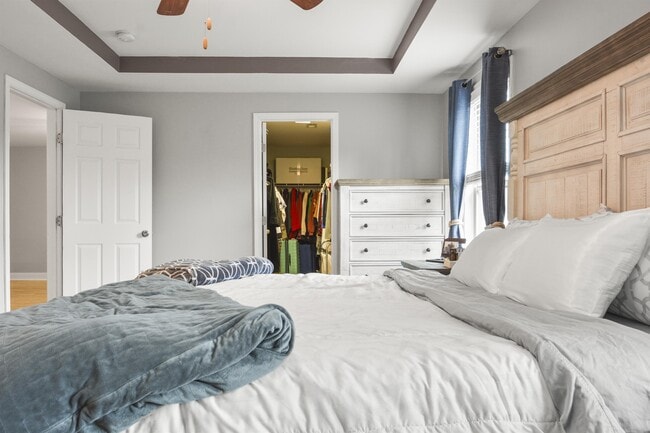 Building Photo - 401 Hope Ct