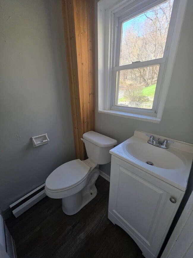 Building Photo - 30-32 Willow Street