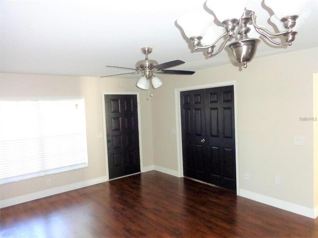Building Photo - 7910 Hardwick Dr