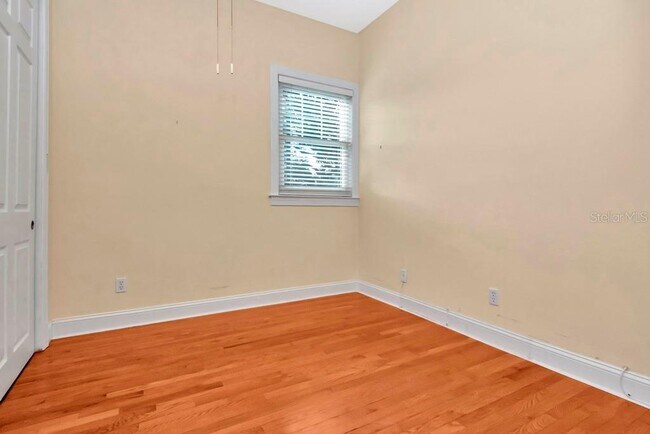 Building Photo - 2408 W Jetton Ave
