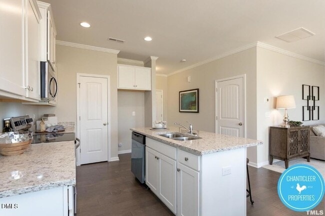 Building Photo - 6729 Hardwick Ln