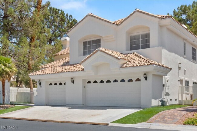 Building Photo - 3004 Sun Lake Dr