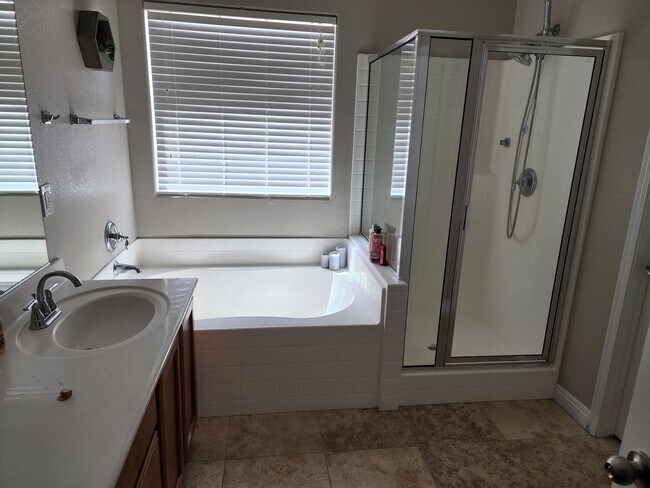 Building Photo - 3091 Tara Murphy Dr