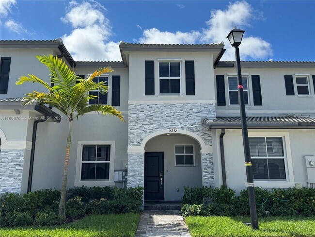 Primary Photo - 16242 SW 292nd St