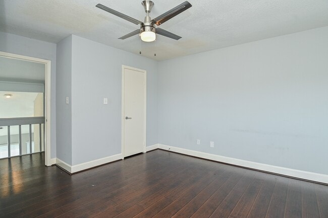 Building Photo - 12800 Briar Forest Dr