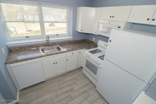 Building Photo - 207 E Winged Foot Ct