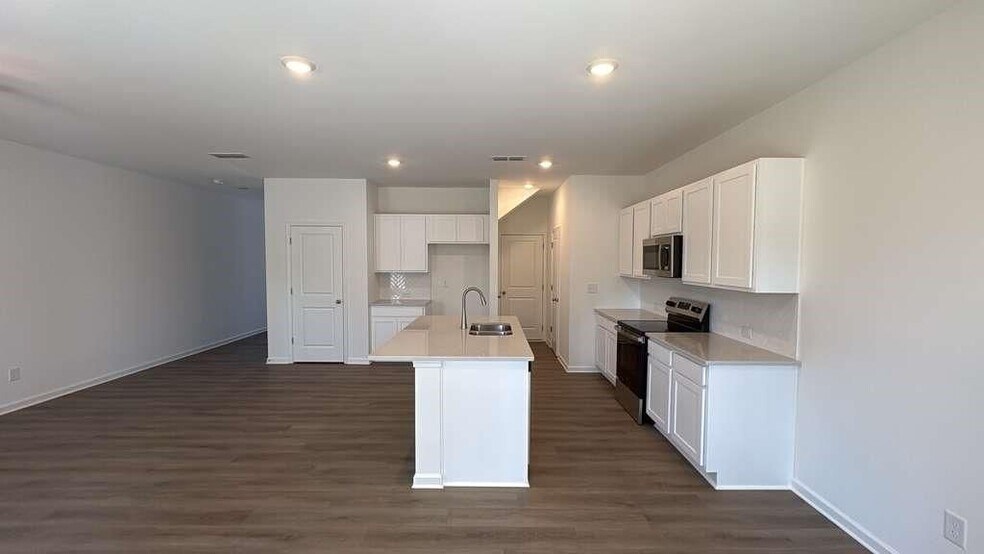 Building Photo - 5443 Allegro Ln