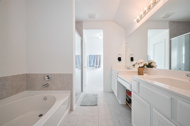 Building Photo - 30534 Night Heron Ln