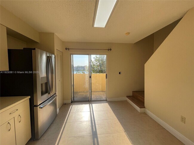 Building Photo - 14970 SW 82nd Ln