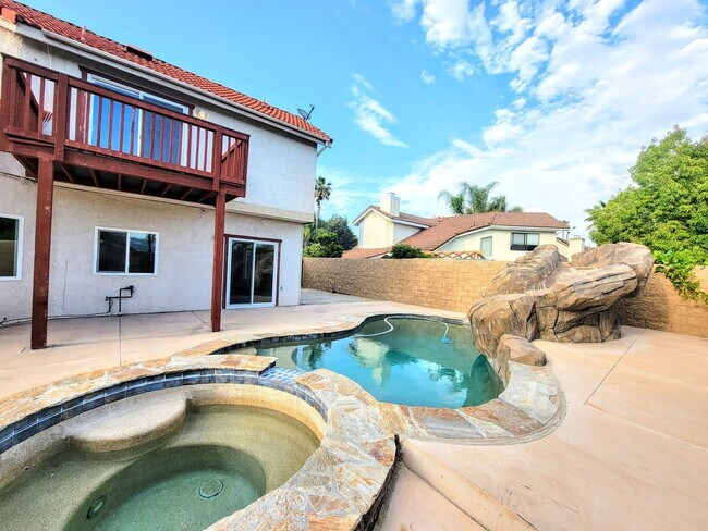 Building Photo - Pool House By Temecula Mall- Just Pure Ele...
