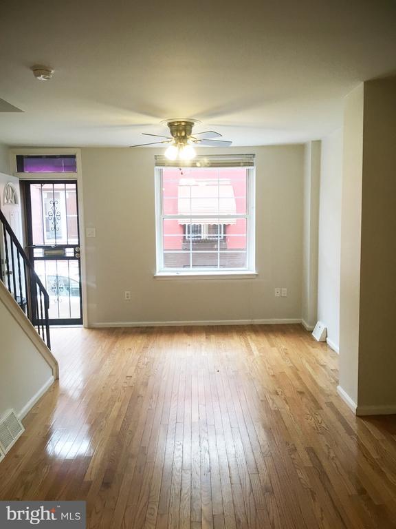 Building Photo - 1236 N Newkirk St