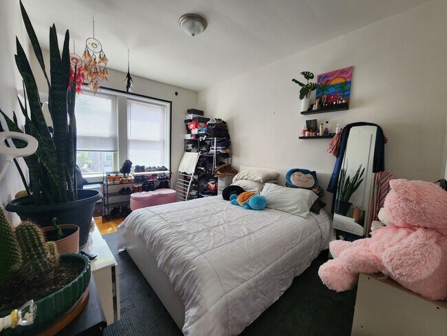 Building Photo - Spacious and Bright 1 Bedroom in Northpark