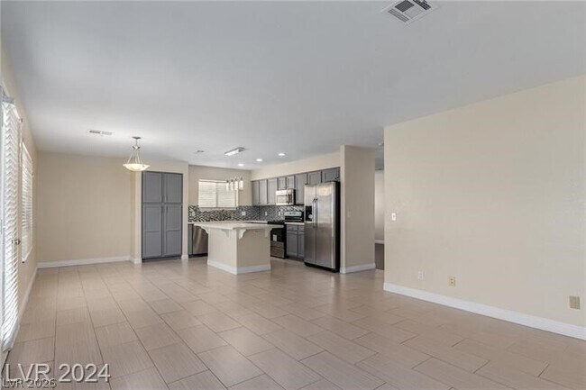 Building Photo - 9424 Deer Lodge Ln