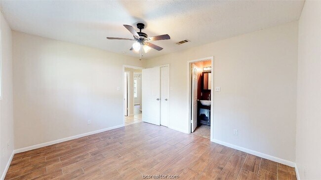 Building Photo - 1418 Magnolia Dr