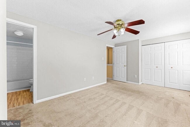 Building Photo - 1246 Seminole Dr