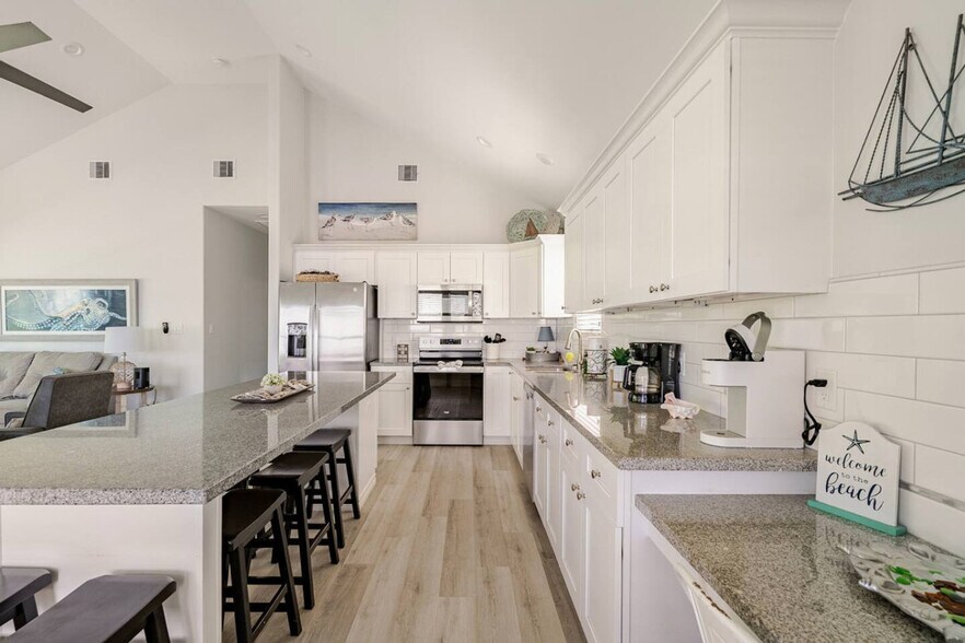 Building Photo - 1714 TX-87