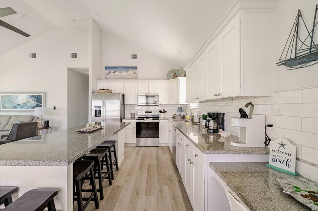 Building Photo - 1714 TX-87