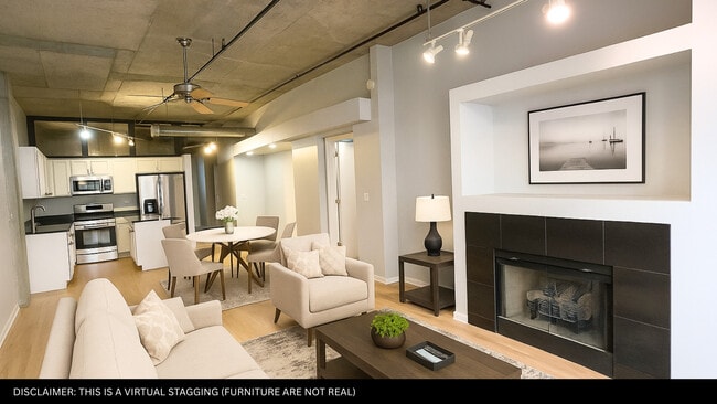 Building Photo - 933 W Van Buren St