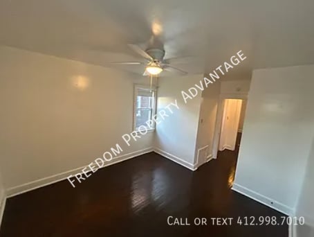 Building Photo - 1457 Tolma Ave