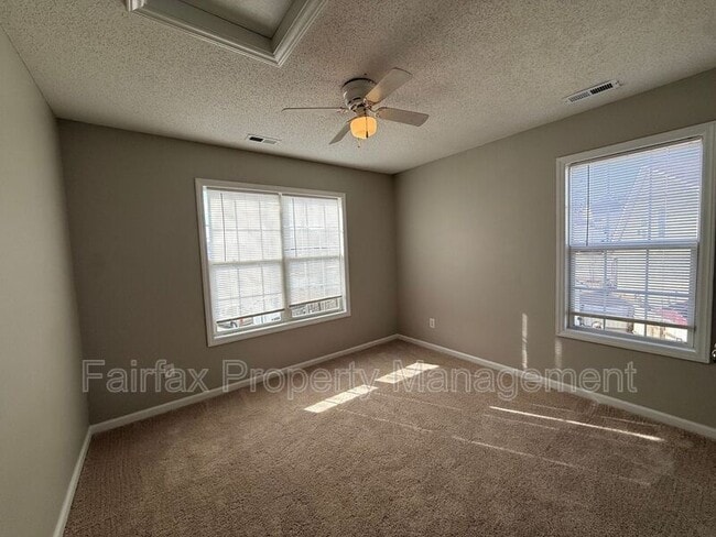 Building Photo - 2508 Lilymount Dr