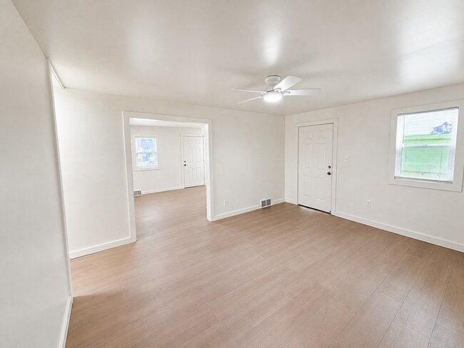 Building Photo - 34009 Caseville Ct