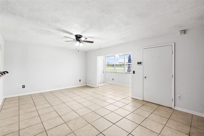Building Photo - 4038 Cortez Dr