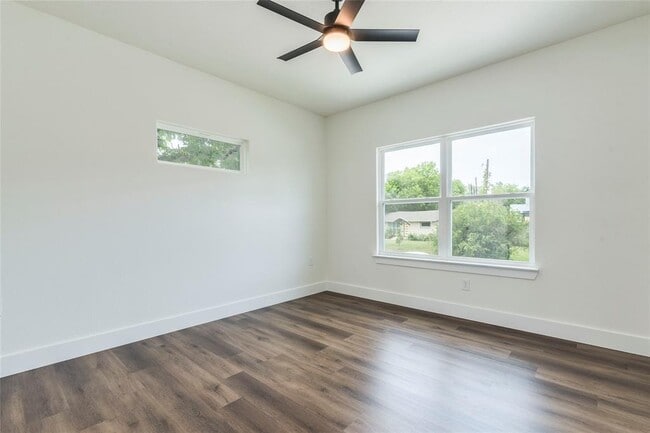 Building Photo - 3702 Tower View Ct