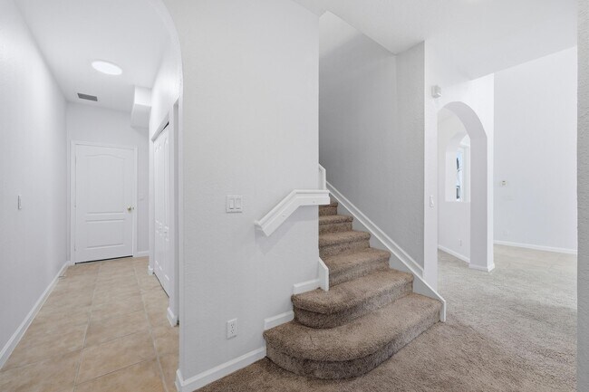 Building Photo - 5601 Spanish River Rd