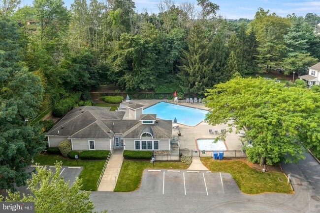 Building Photo - 109 Briarcliff Ct