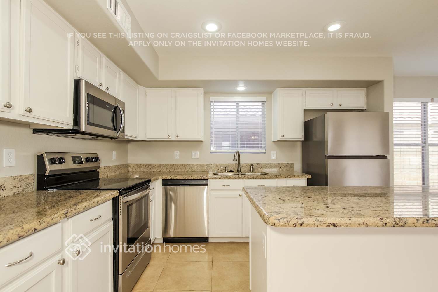 Building Photo - 9825 W Tonopah Dr