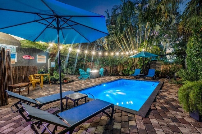 Building Photo - 1911 Parker Ave