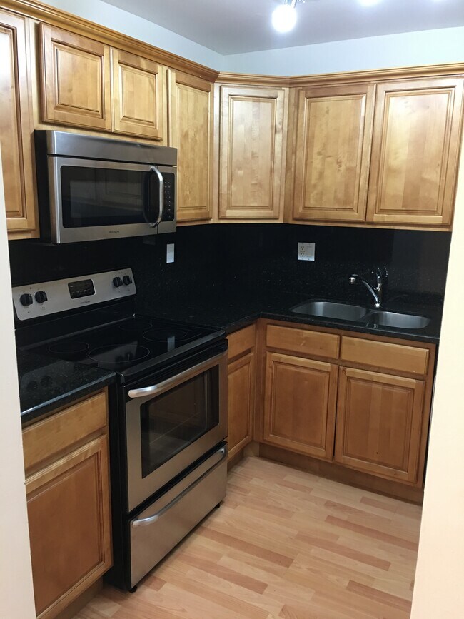 Building Photo - 10441 Mahogany Key Cir