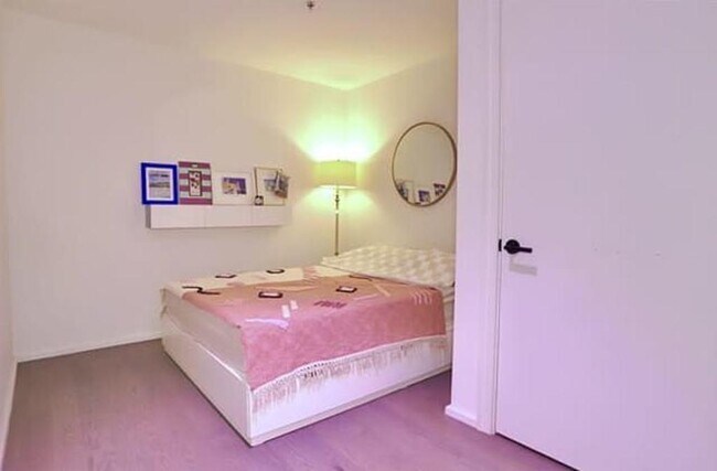 Building Photo - 1425 Hudson St