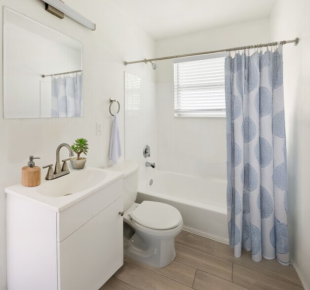 Primary Photo - Kingston Apartments