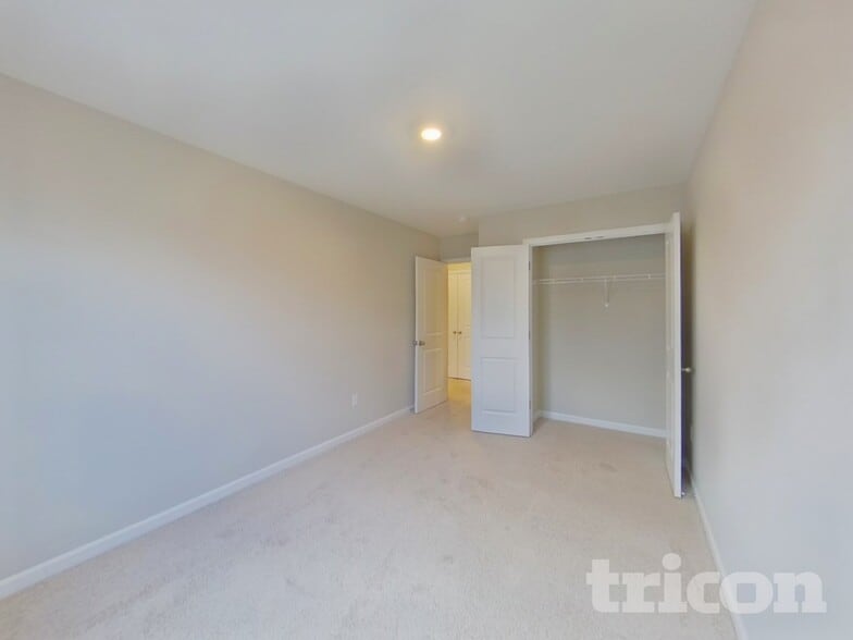 Building Photo - 16 Beautyberry St