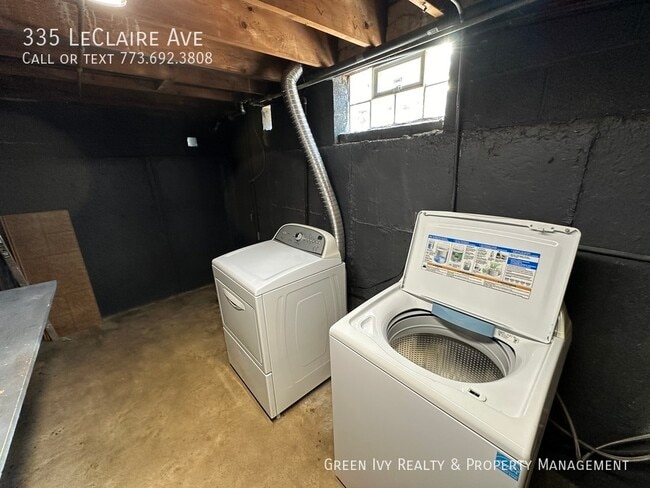 Building Photo - 335 Leclaire Ave
