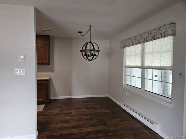Building Photo - 232 Blackpool Ct