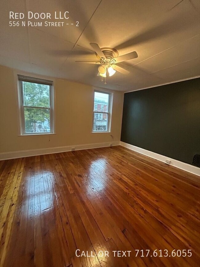 Building Photo - 556 N Plum St