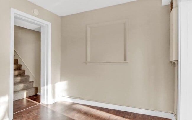 Building Photo - Coming Soon! Charming 2 Bedroom, 1 Bath Ho...
